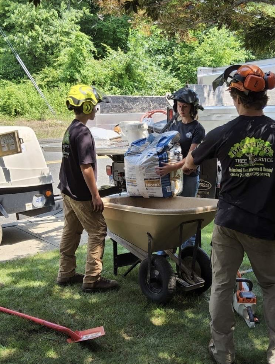 At Nonnewaug, it’s not uncommon to find students with agricultural-related jobs, regardless of whether they’re in the Agriculture program here or not. Within the FFA, students are to meet different financial requirements as well as different hour benchmarks yearly to maintain their spot in the program. 